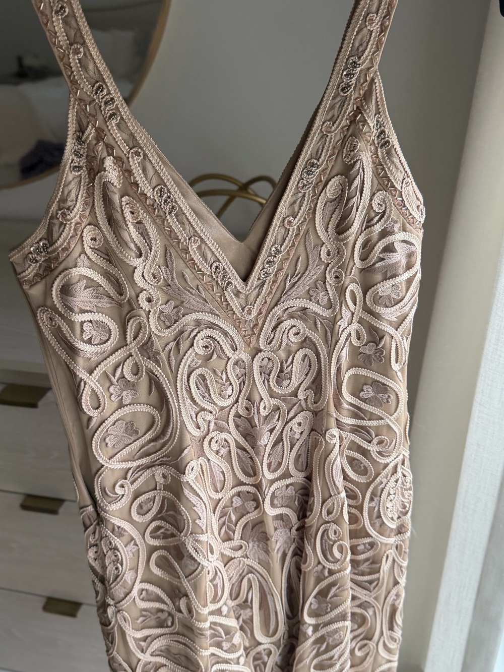 Sue Wong Blush Nude Embroidered V-Neck Cocktail Dress - Picture 2 of 4
